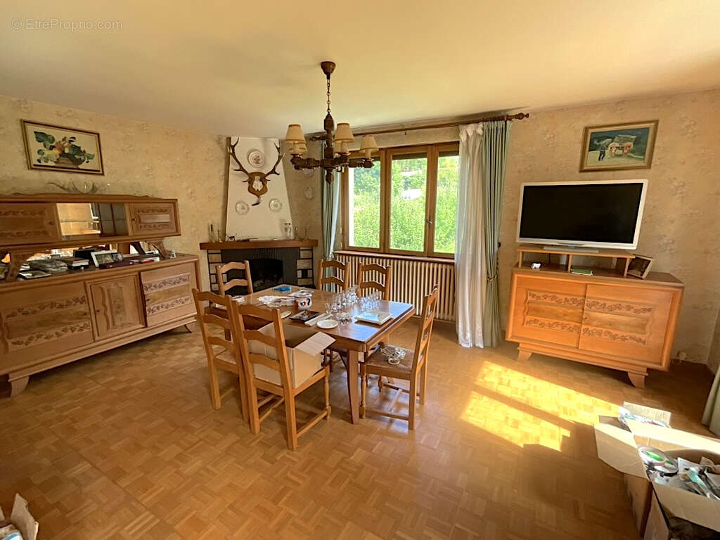 Pavillon sur sous-sol Vauvillers 5 pièces 131m2 terrain 1760m2 - photo 4