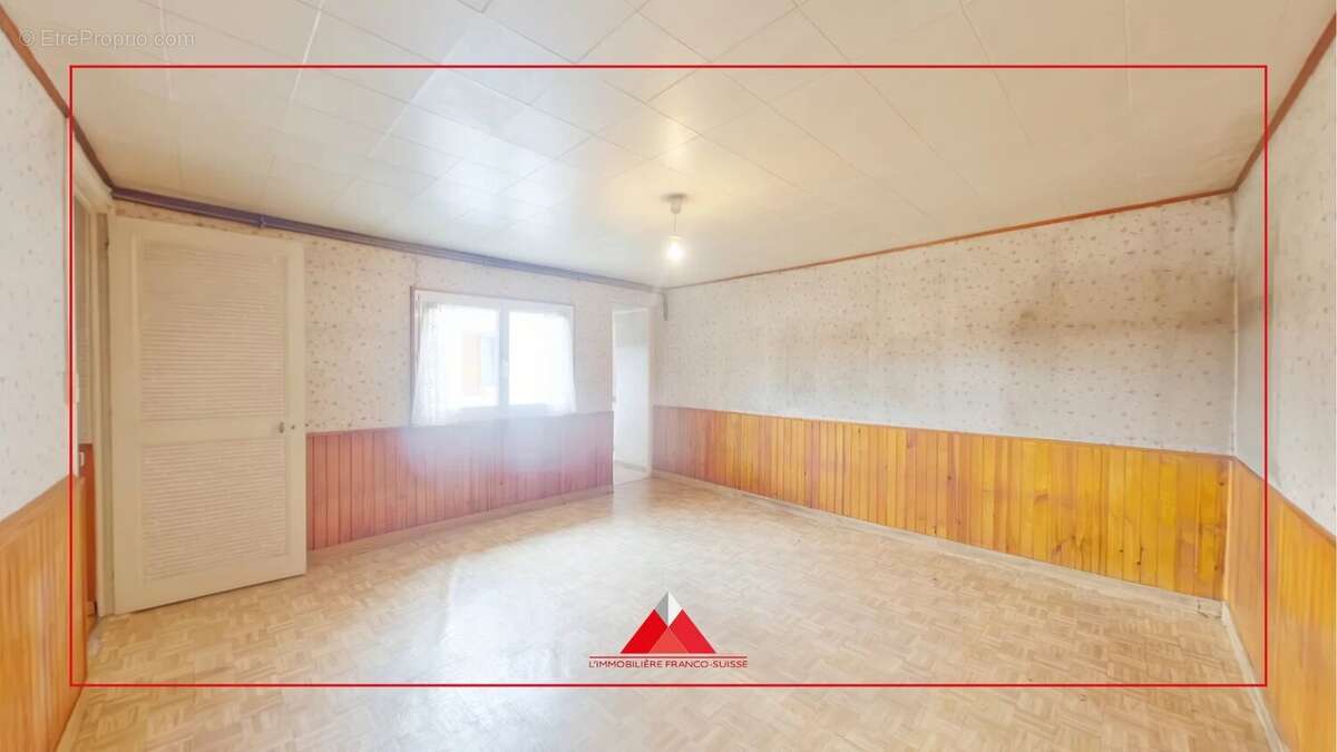Maison isolée avec terrain, à proximité de LONS LE SAUNIER - photo 3