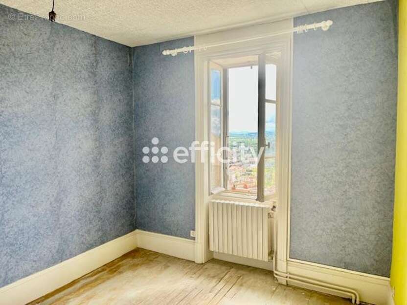 Appartement à THIERS