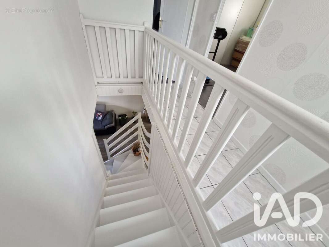 Maison 88 m² à Wattrelos  - photo 9