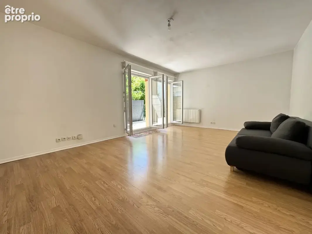 Photo Appartement à Le Plessis-Trevise au prix de 242 000€
