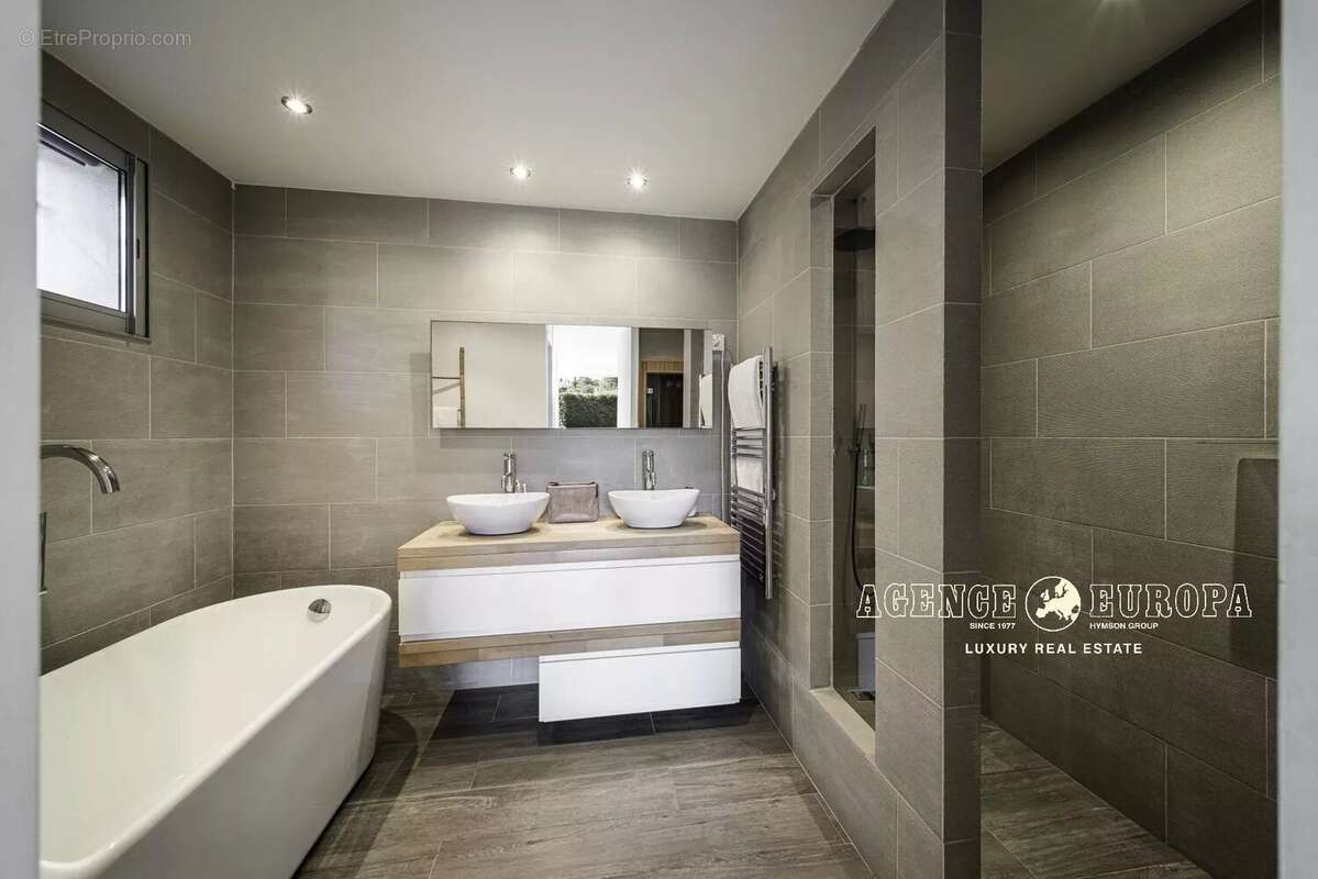 Mougins - agreable maison moderne - photo 9