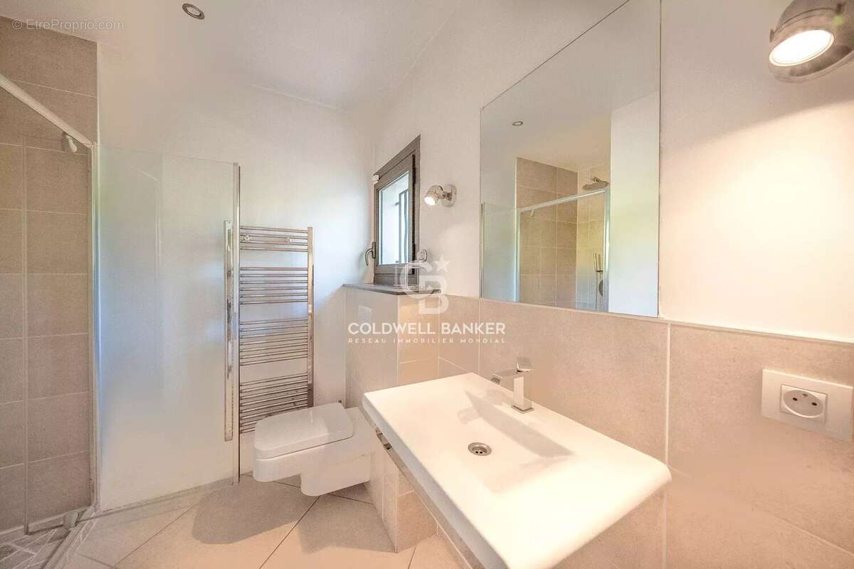 Maison à MOUGINS