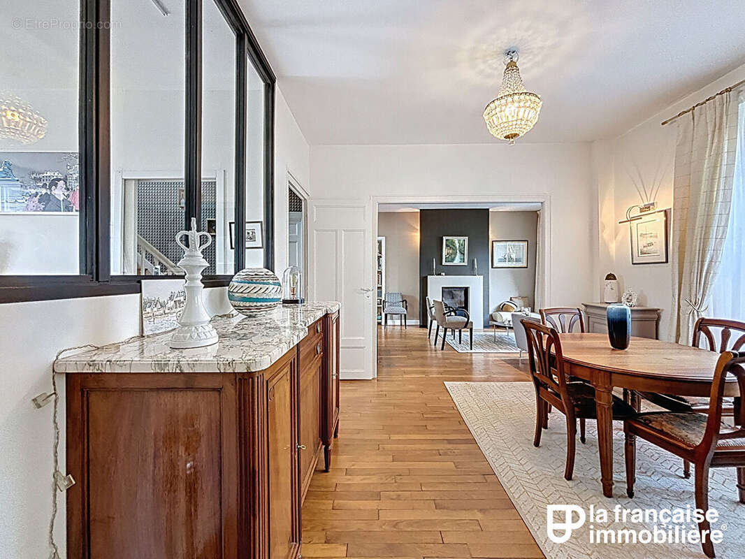 À vendre Maison de charme en pierres au coeur d'un quartier prisé de Rennes - photo 2