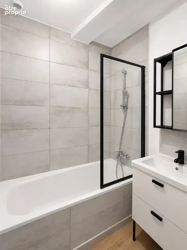 Appartement T2 rénové de 40 m² avec cave en centre-ville ! Faibles charges - photo 7