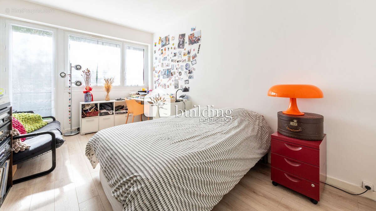 Appartement à NEUILLY-SUR-SEINE