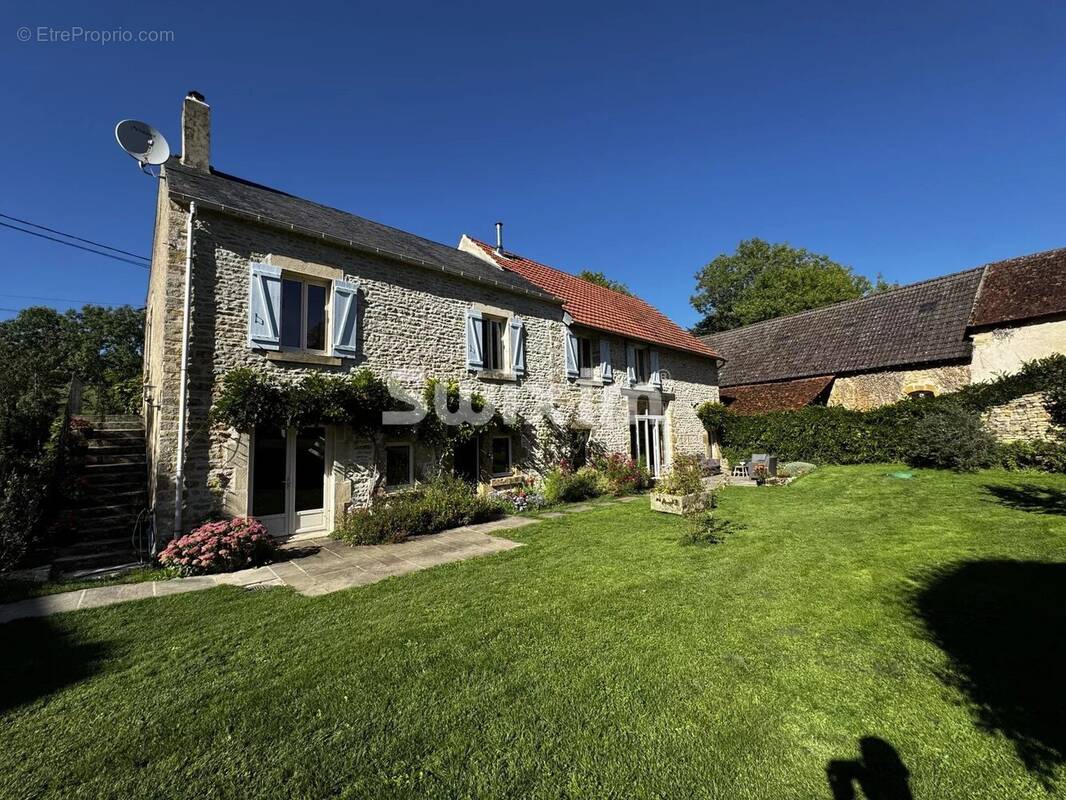 Maison à VEZELAY