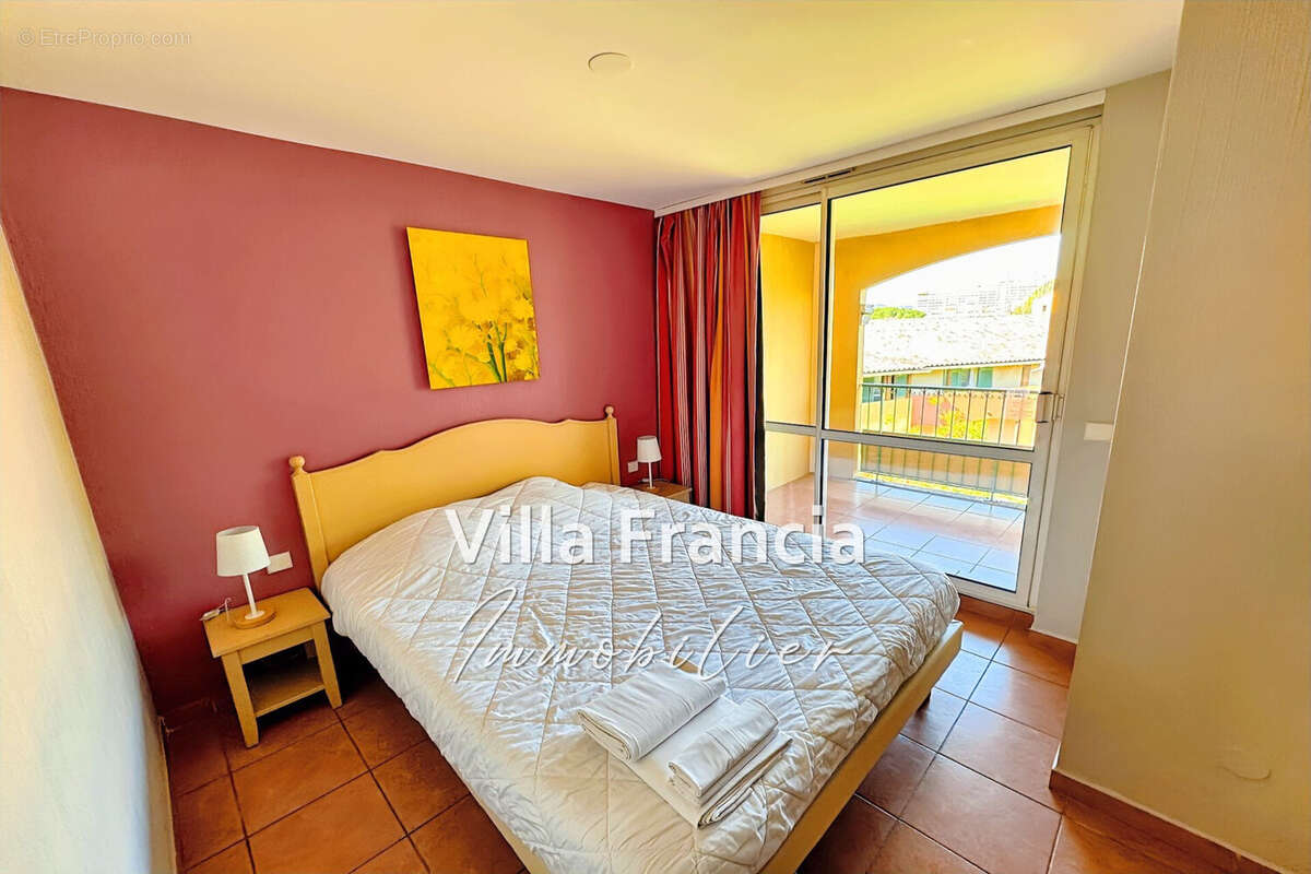 Appartement à MANDELIEU-LA-NAPOULE