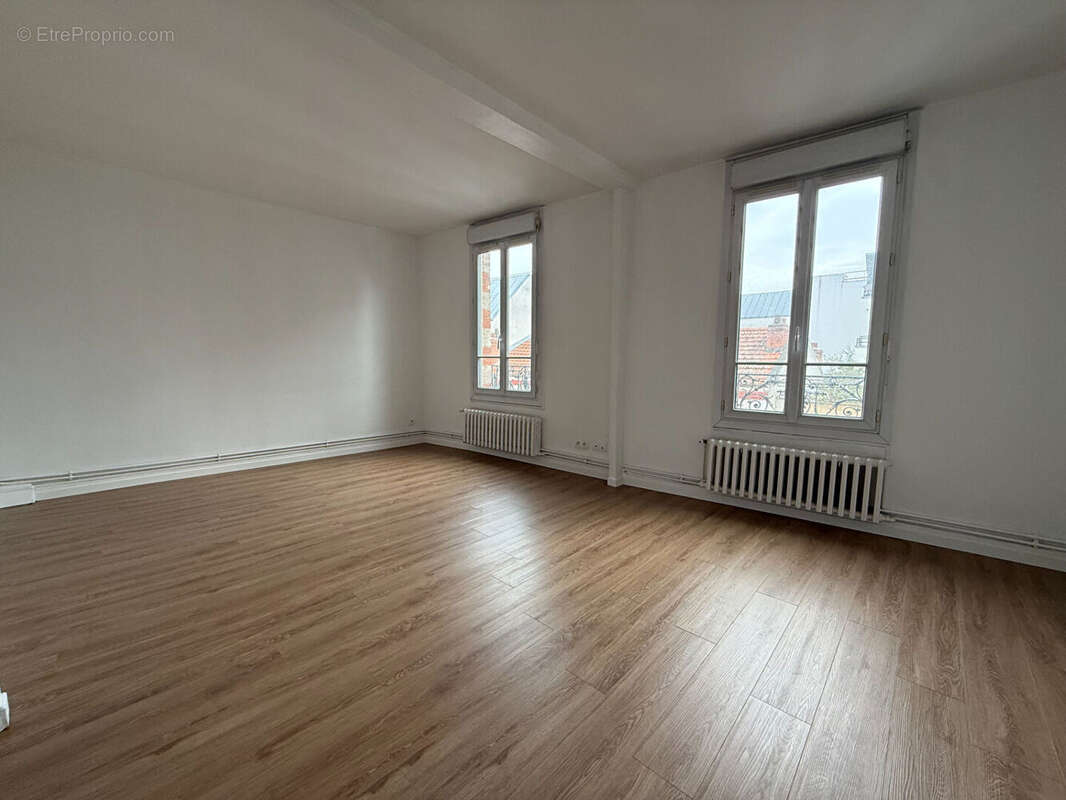 Appartement à SURESNES