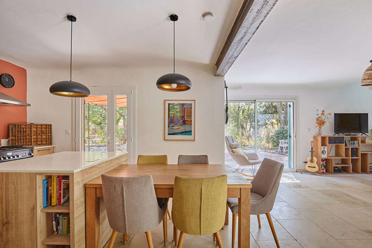 Le calme d'une impasse, sans s'éloigner de rien. Lourmarin, 4 chambres, piscine - photo 4