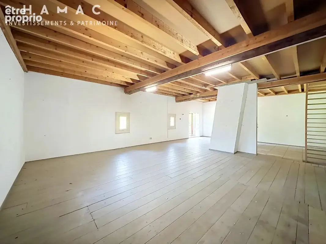 Maison de Village de 181 m2 avec jardin - photo 11