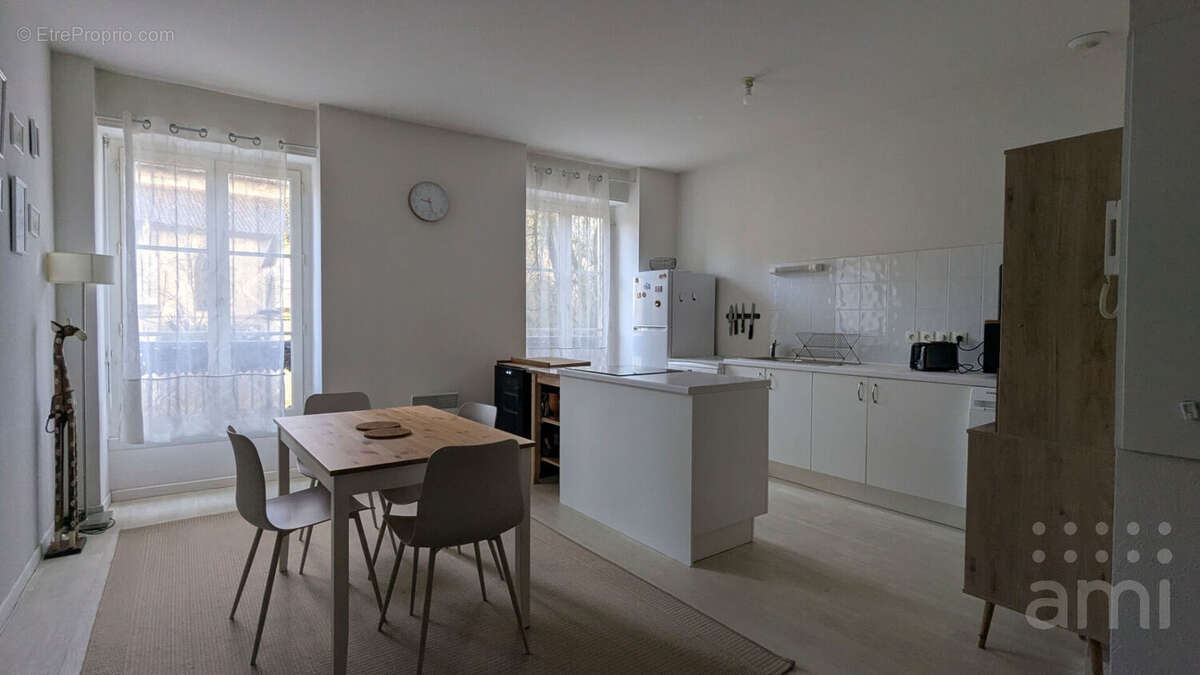 Appartement à BORDEAUX