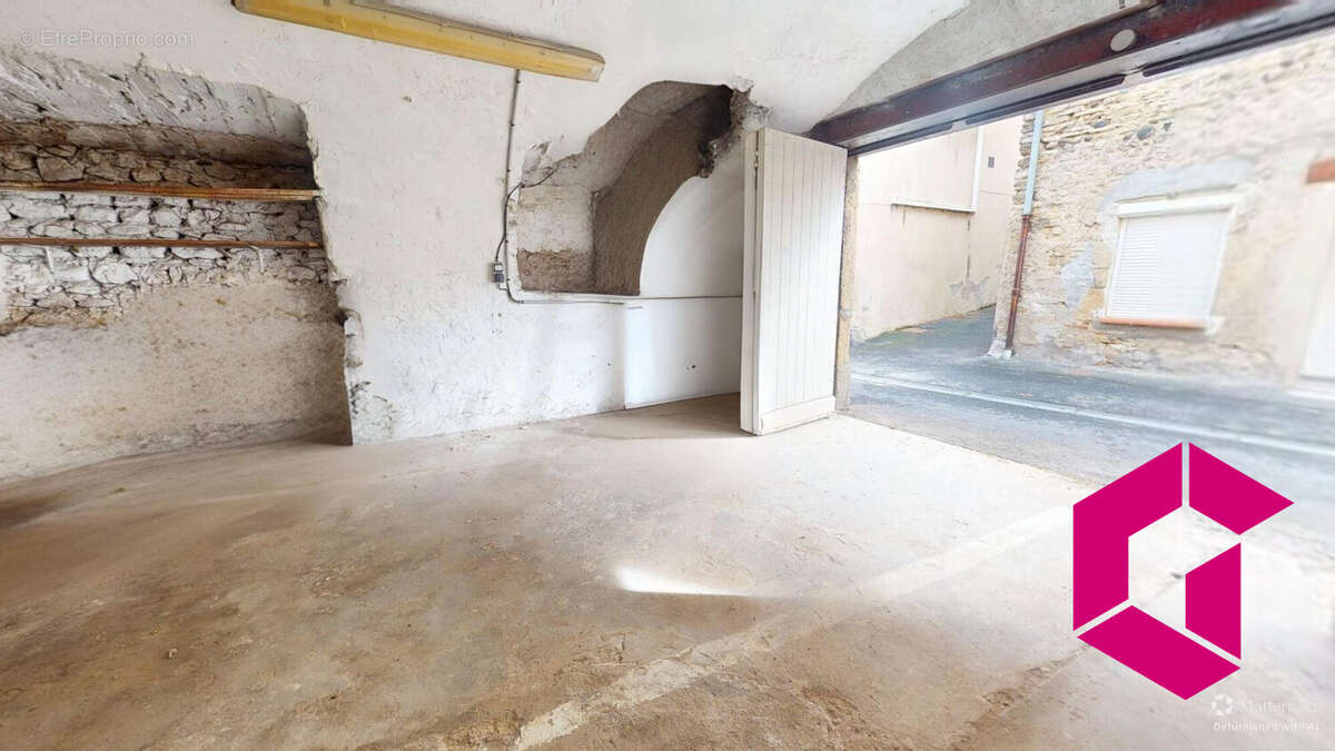 Appartement à SAINT-GERMAIN-LEMBRON