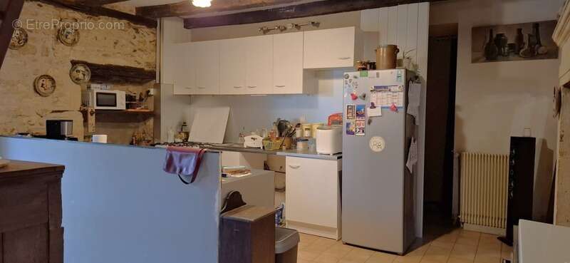 A vendre LIMEYRAT (24), maison de 172 m2 sur un terrain de 2300 m2 - photo 7