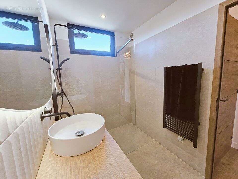 Appartement à MOUGINS