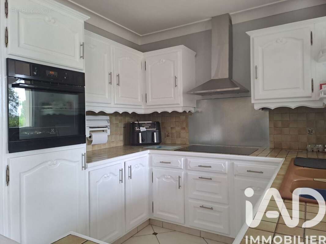 Maison 140 m² à Le Fresne-Sur-Loire  - photo 4