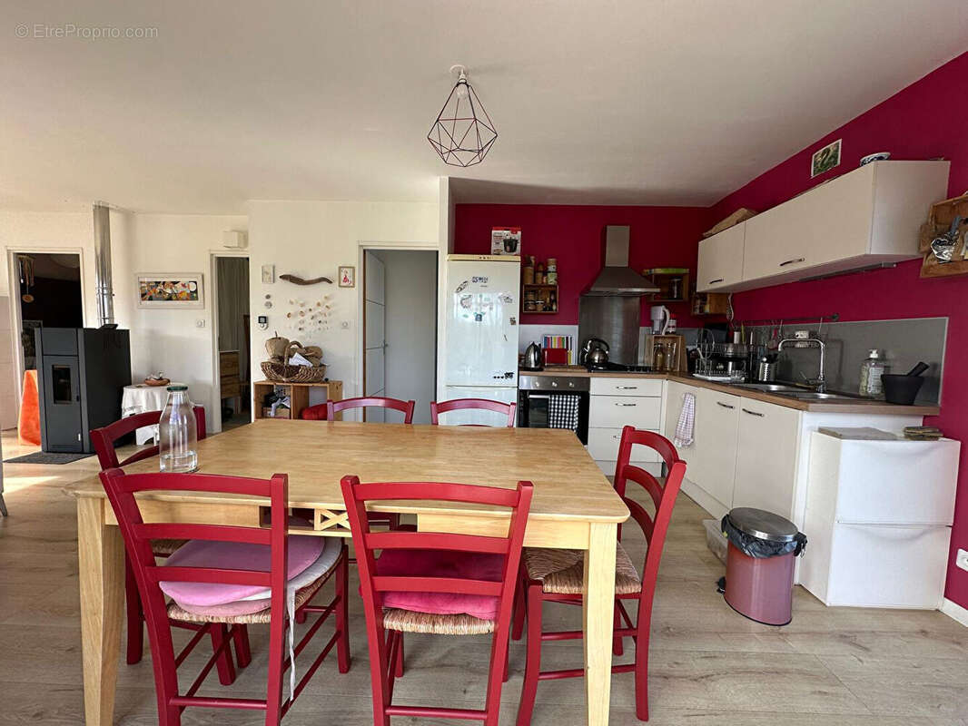 Maison recente, vue plongeante et degagee sur la montagne, verger - photo 8