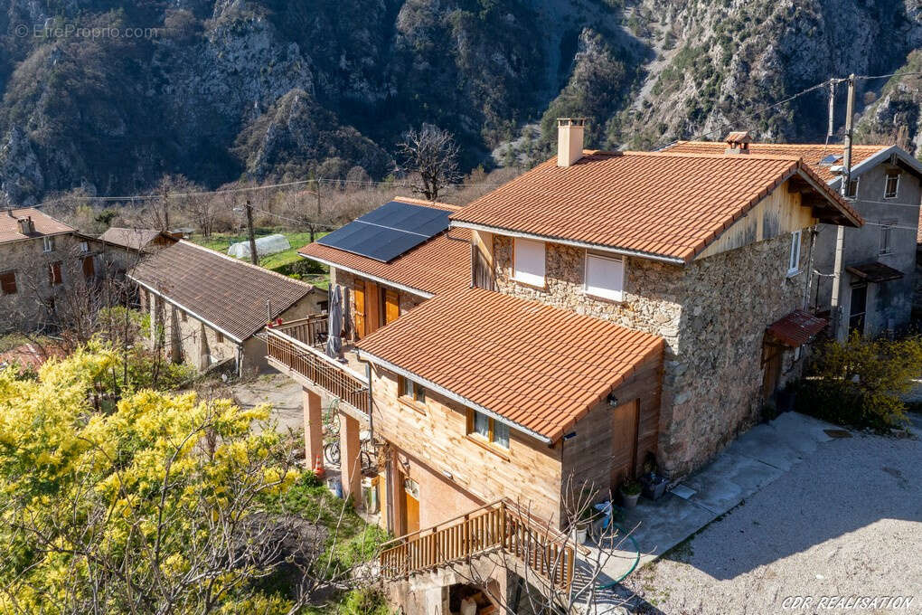 Maison à ROQUEBILLIERE