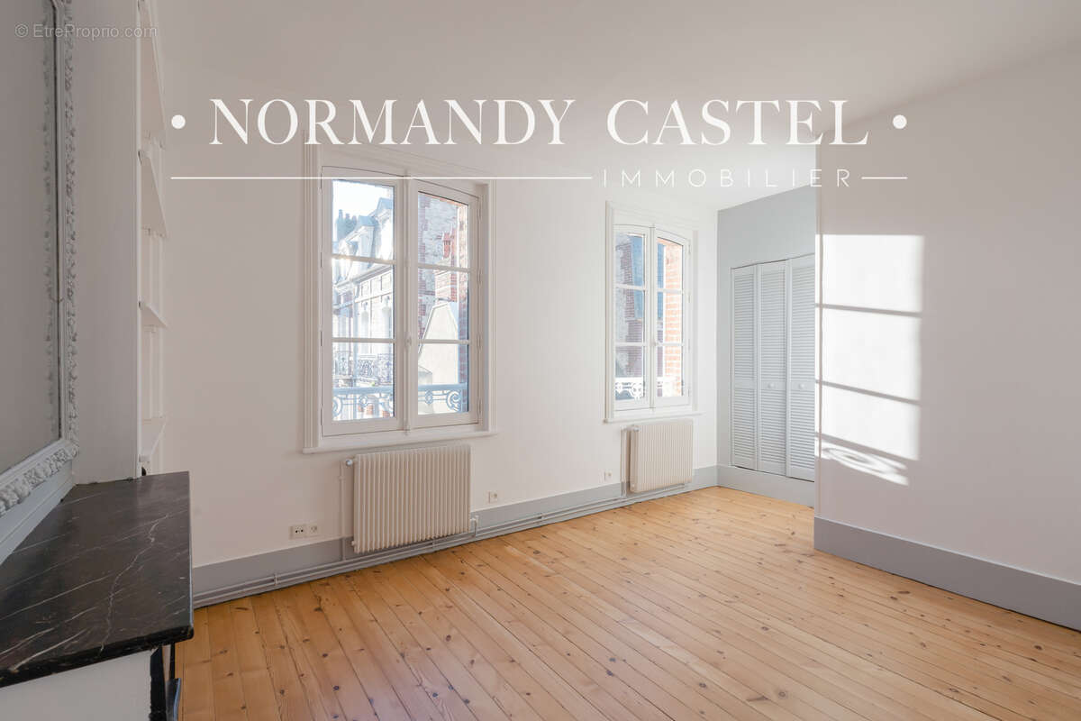 Maison à TROUVILLE-SUR-MER