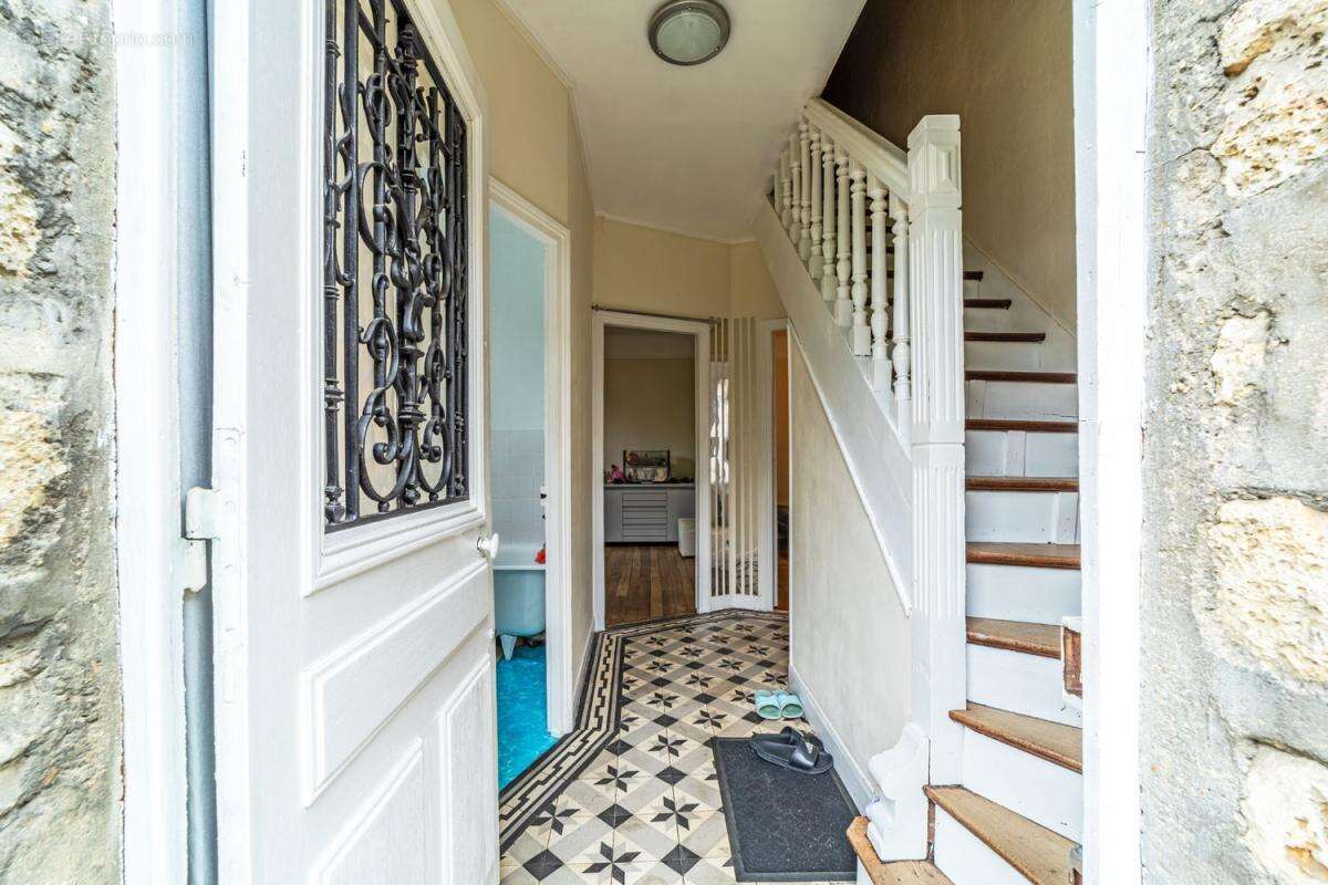 Maison à MONTMORENCY