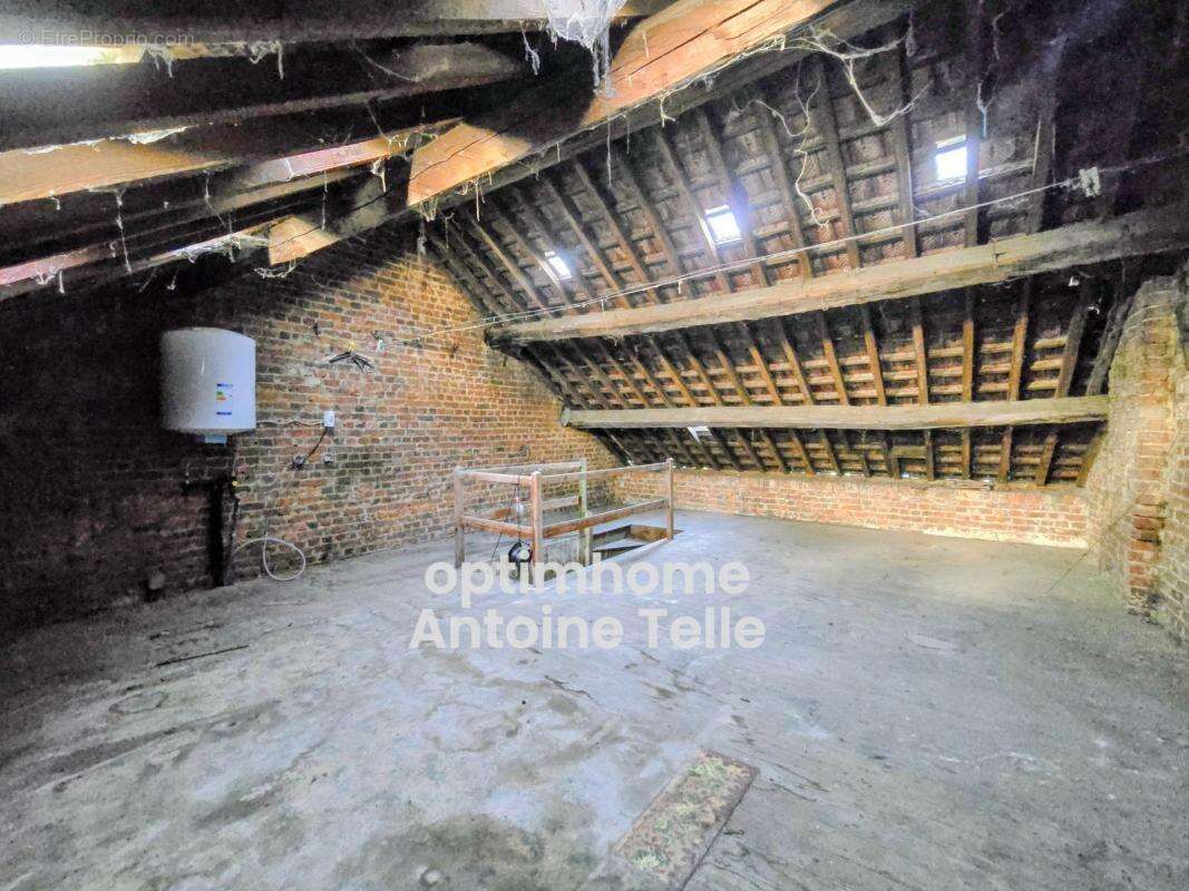 Le Cateau - Maison à conforter avec jardin en accès sur deux rues sur 420m² - photo 8