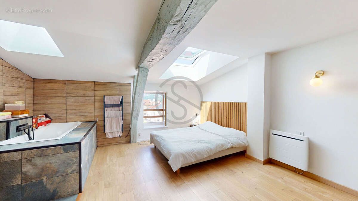 Appartement à BOURGOIN-JALLIEU