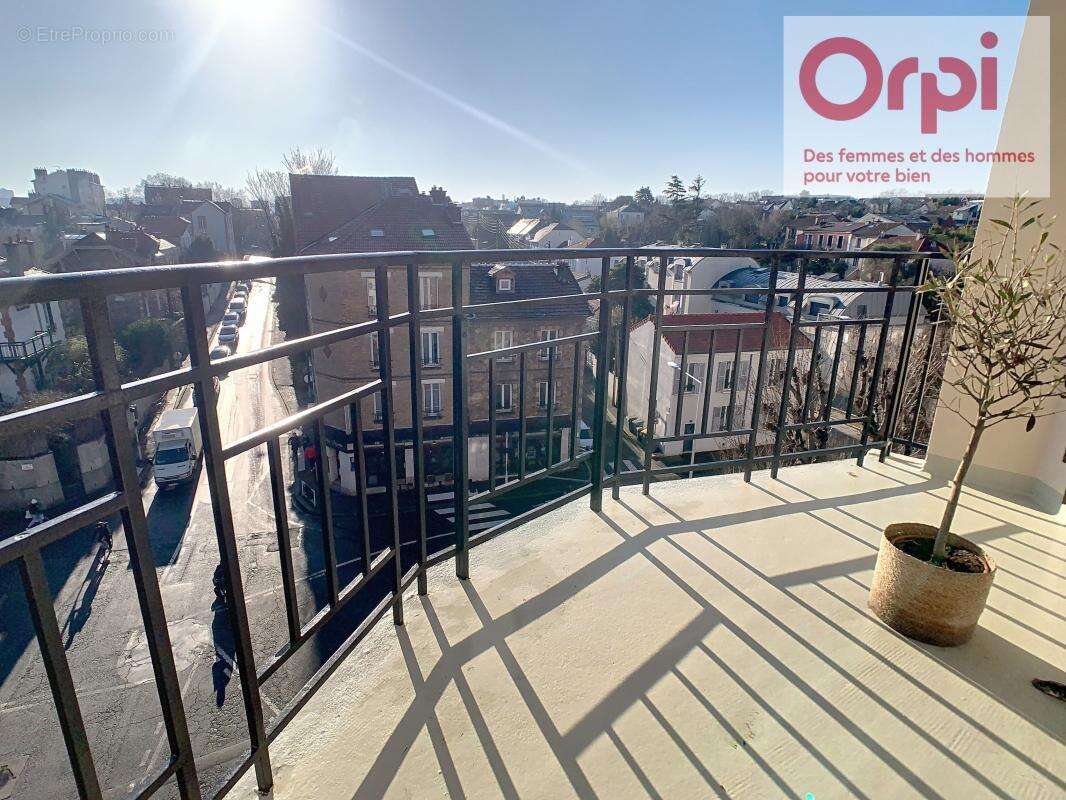 Appartement à ISSY-LES-MOULINEAUX