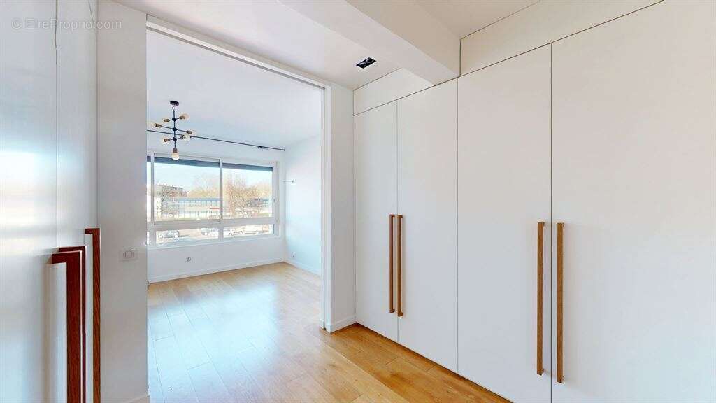 Appartement à LE PLESSIS-ROBINSON
