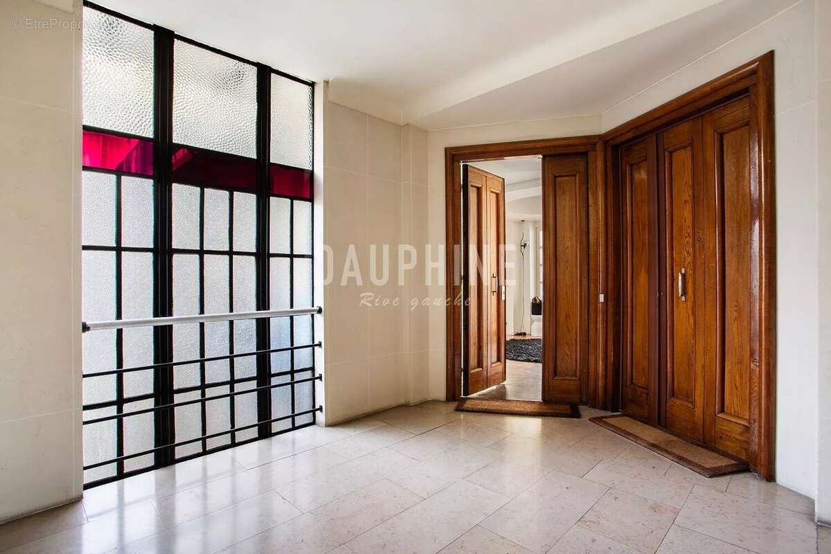 Appartement à PARIS-7E