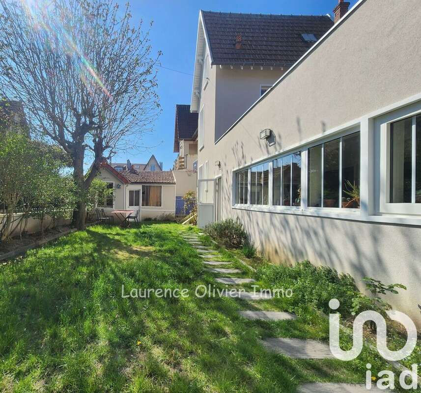 Photo 3 - Maison à SAINT-MAUR-DES-FOSSES