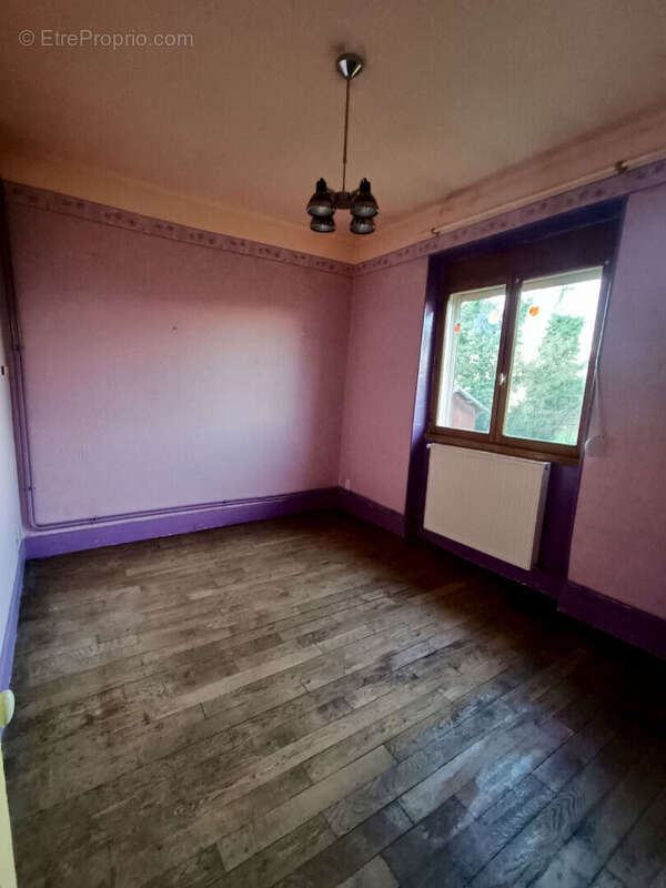 Appartement à PARAY-LE-MONIAL