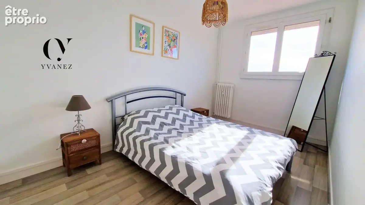 Appartement grand Type 3 rénové de 71 m2, traversant et lumineux, vue dégagée, situé quartier Sainte-Thérèse à - photo 9