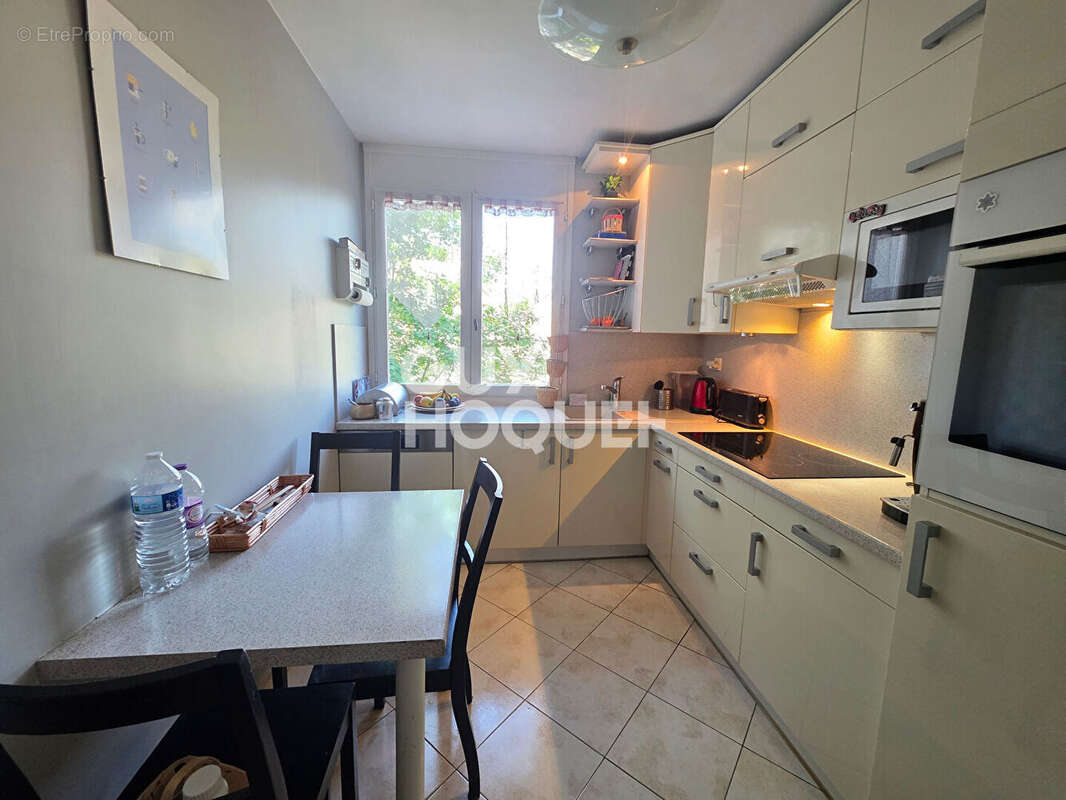 Appartement à FONTENAY-SOUS-BOIS
