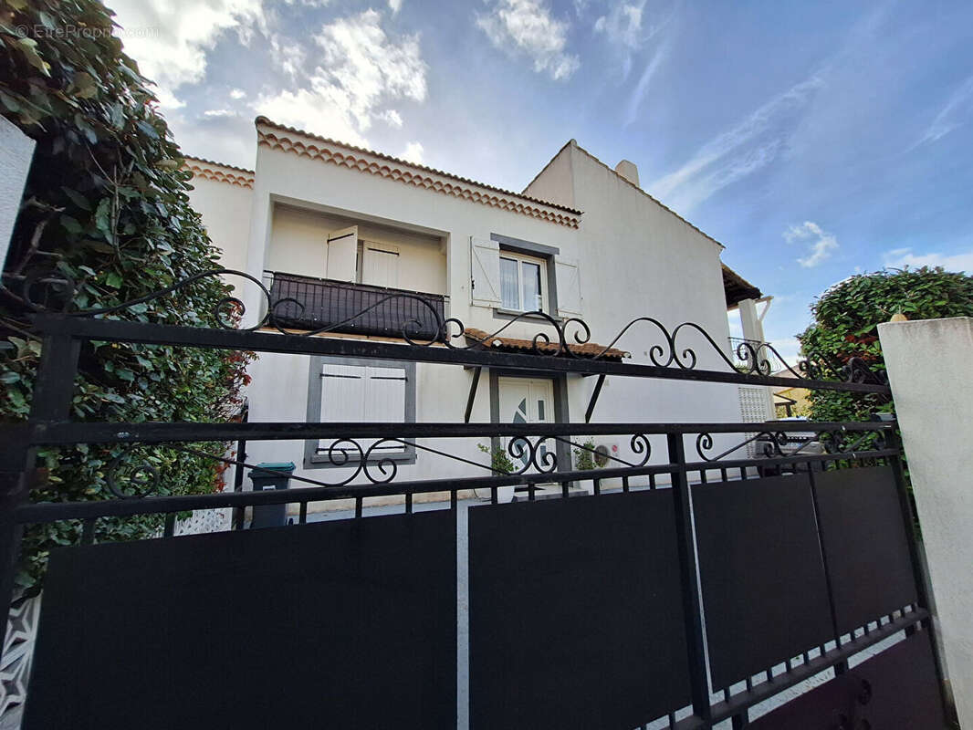 Appartement à MARIGNANE