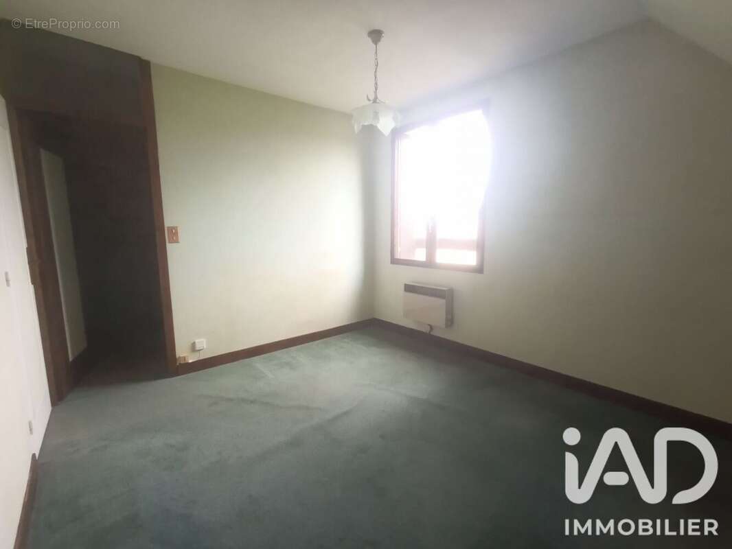 Maison 96 m² à Lucay-Le-Male  - photo 9