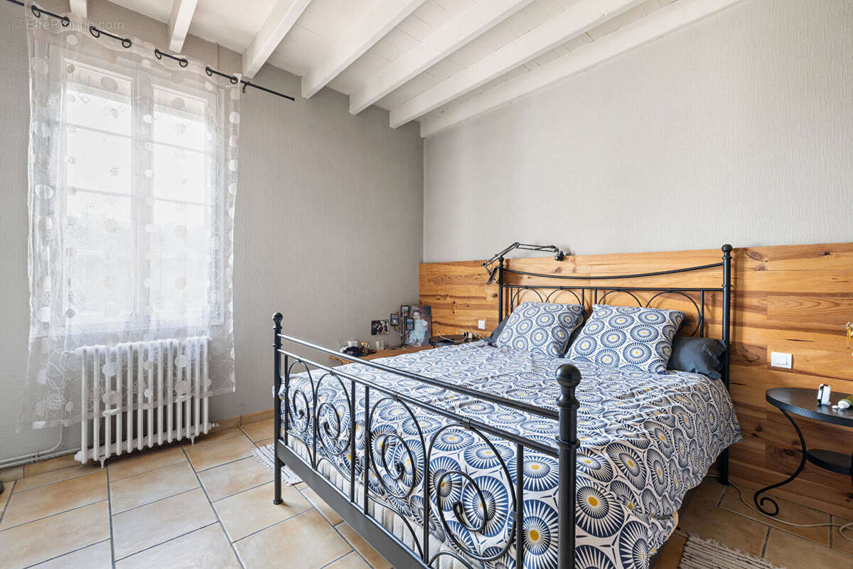 Maison à LOUCHATS