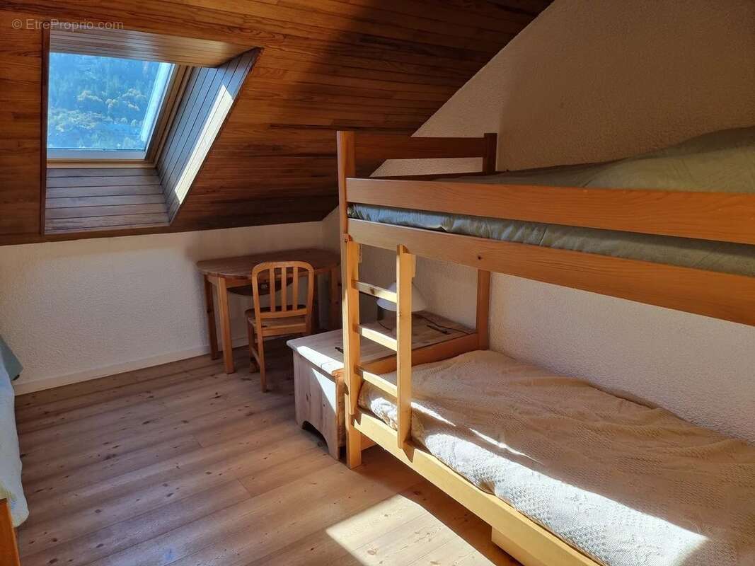 Appartement à LA SALLE-LES-ALPES