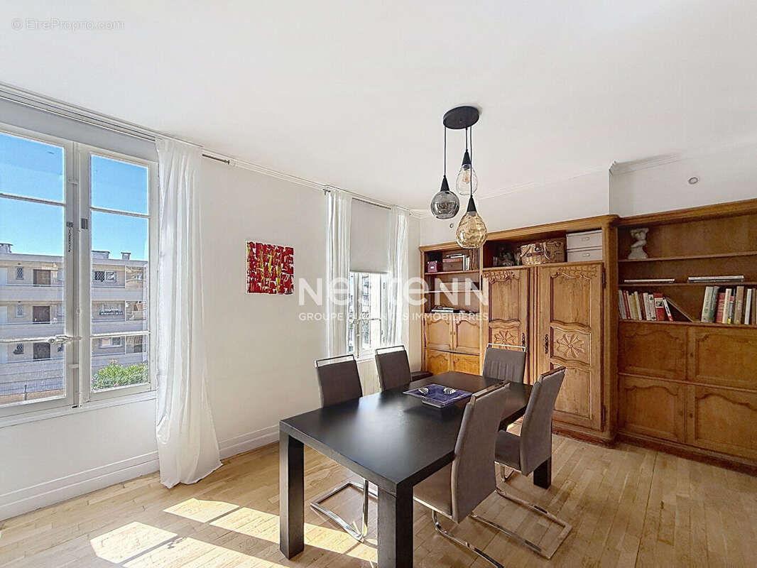 Golfe-Juan Duplex 4 pièces de charme avec vue mer, terrasse et faibles charges - photo 4