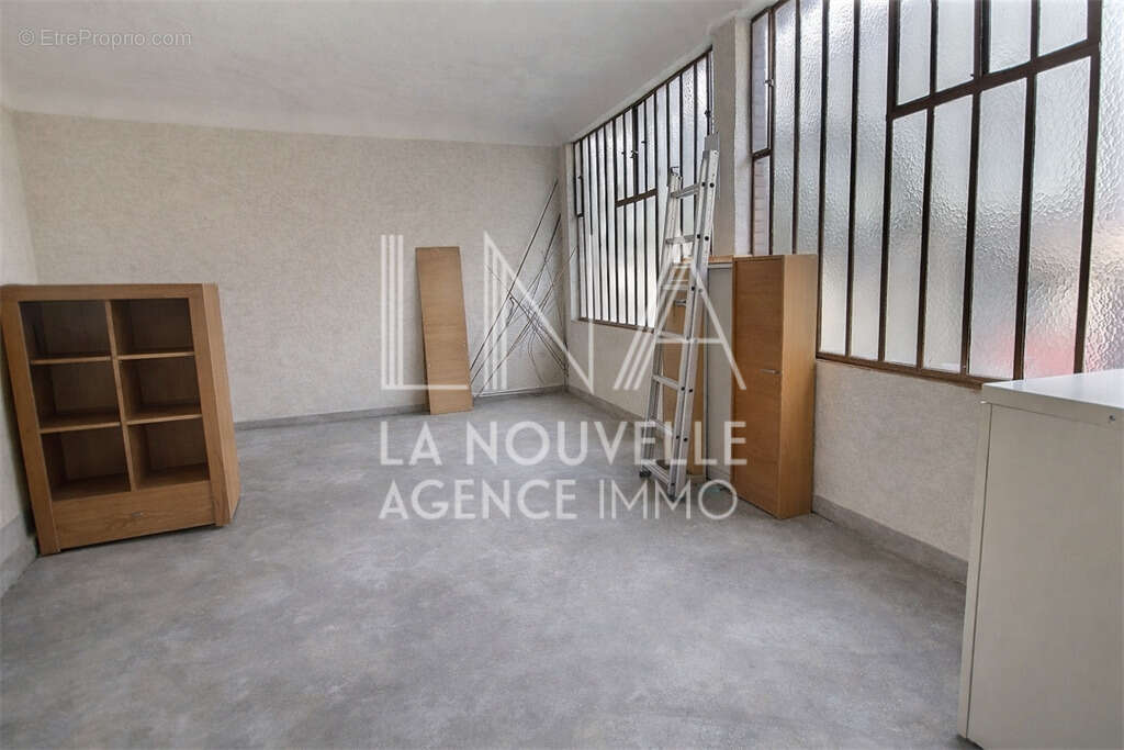 Cité des Auteurs – Maison de charme avec jardin, dépendance et atelier indépendant - photo 9
