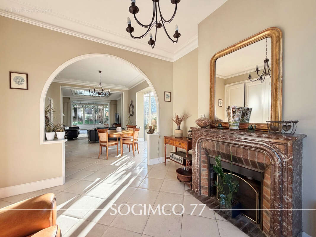 Maison à LAGNY-SUR-MARNE