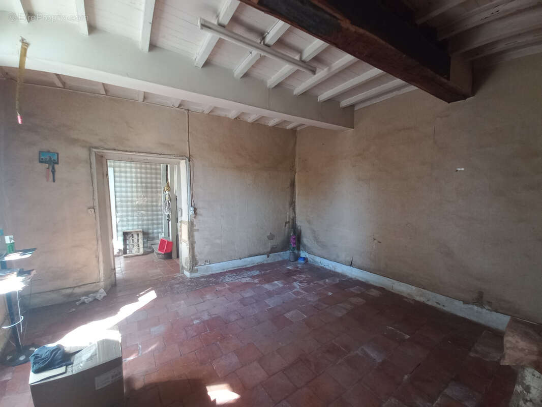 Maison à MONTESQUIOU