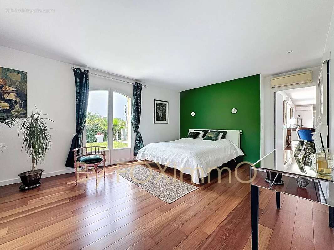 Maison à MONTAUROUX