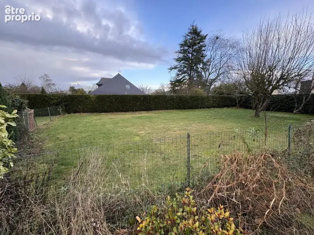 Terrain, 647 m², Saint-Sulpice-la-Forêt - photo 2
