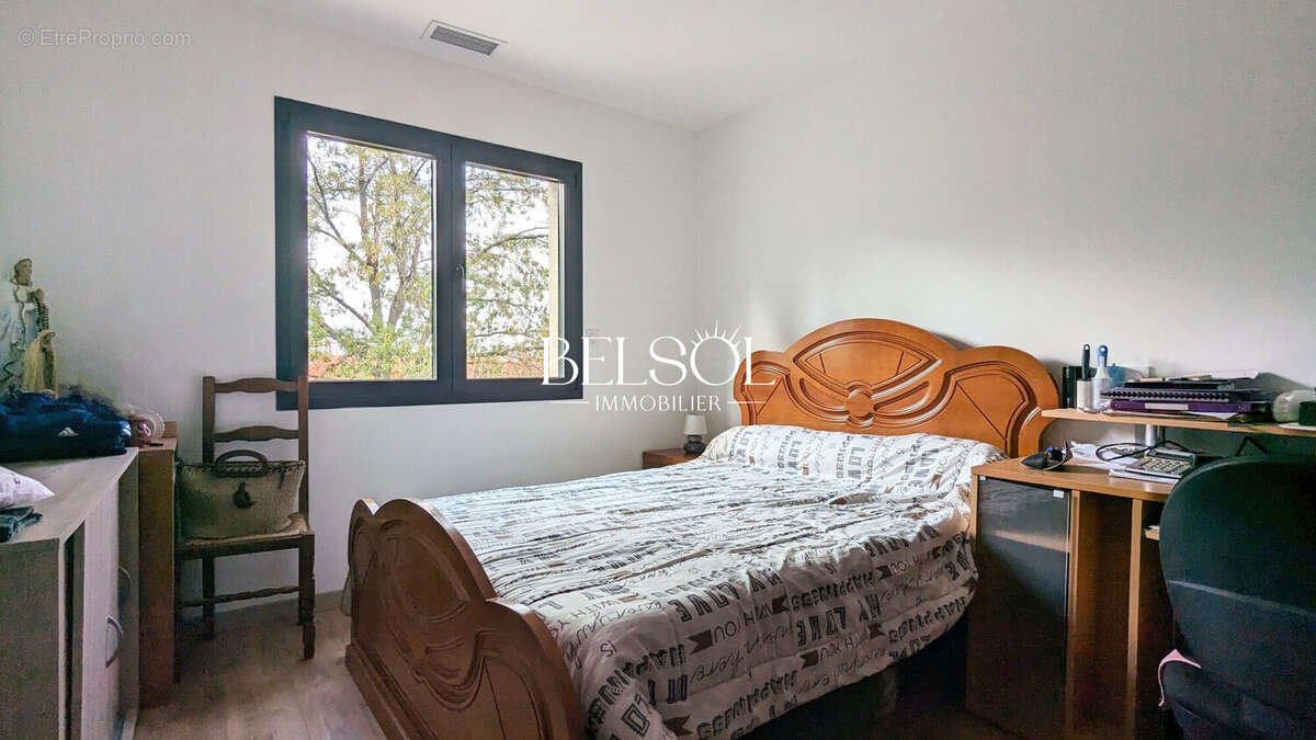 Maison à VILLELONGUE-DELS-MONTS