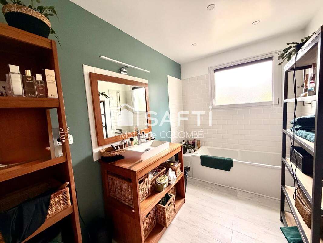 Maison 195 m² à Chatillon-Sur-Marne  - photo 9