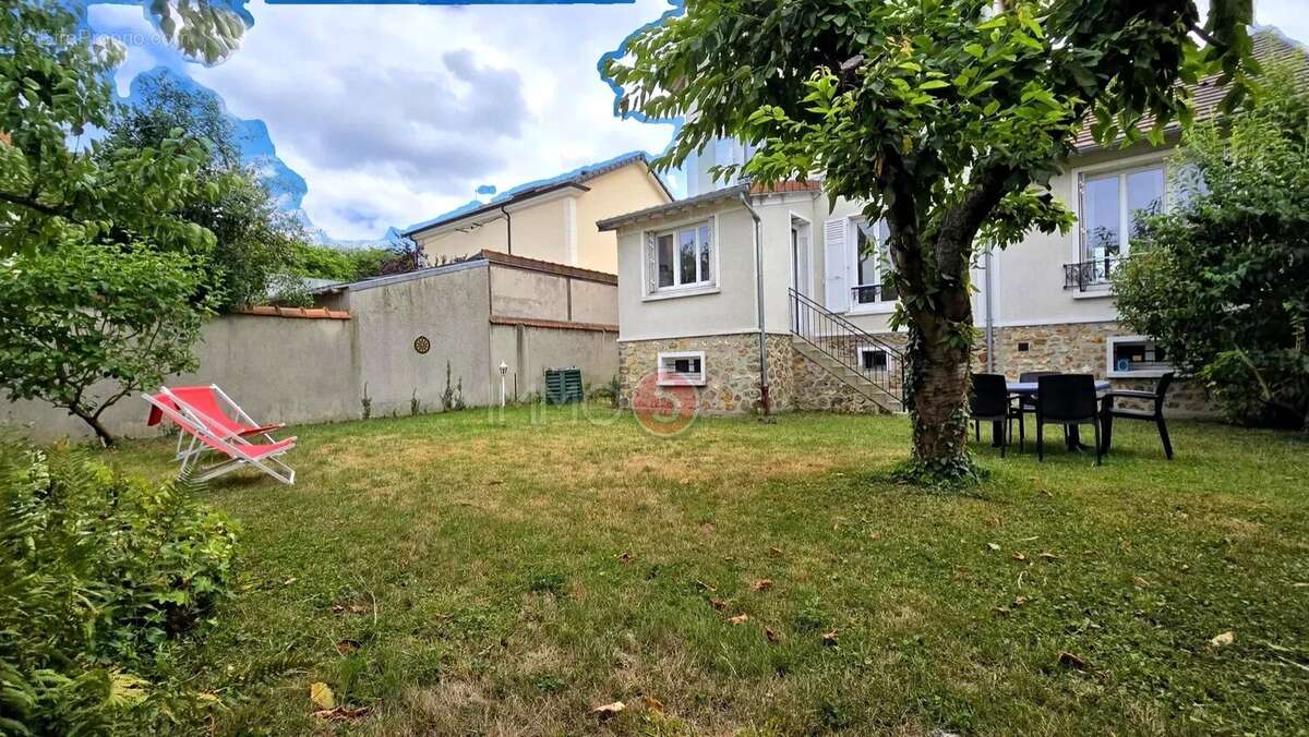 Maison 160 m² à Le Raincy  - photo 26