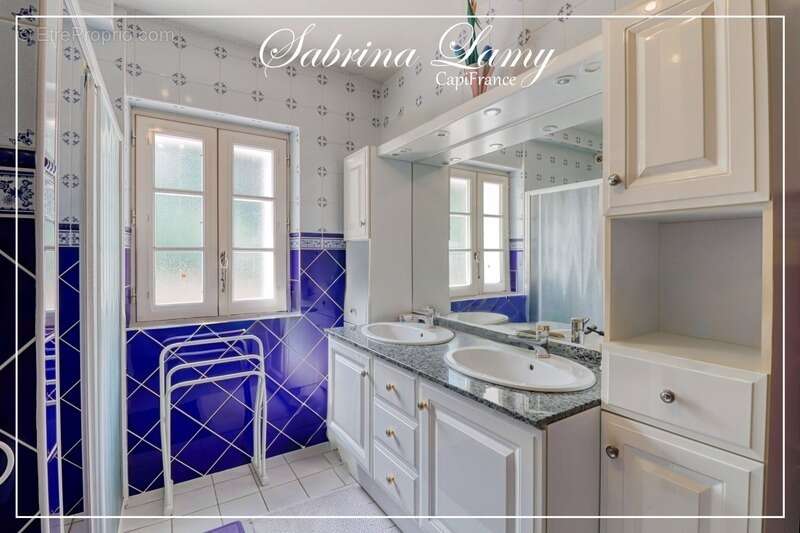  À Vendre : Élégante Propriété de Prestige en Pierre Meulière - 214 m² sur 2508 m² de Terrain - 5 chambres - photo 28