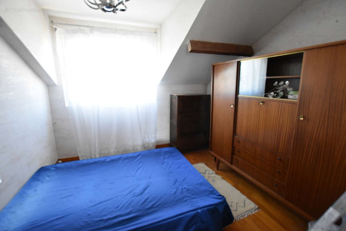 Maison à MOISSY-CRAMAYEL