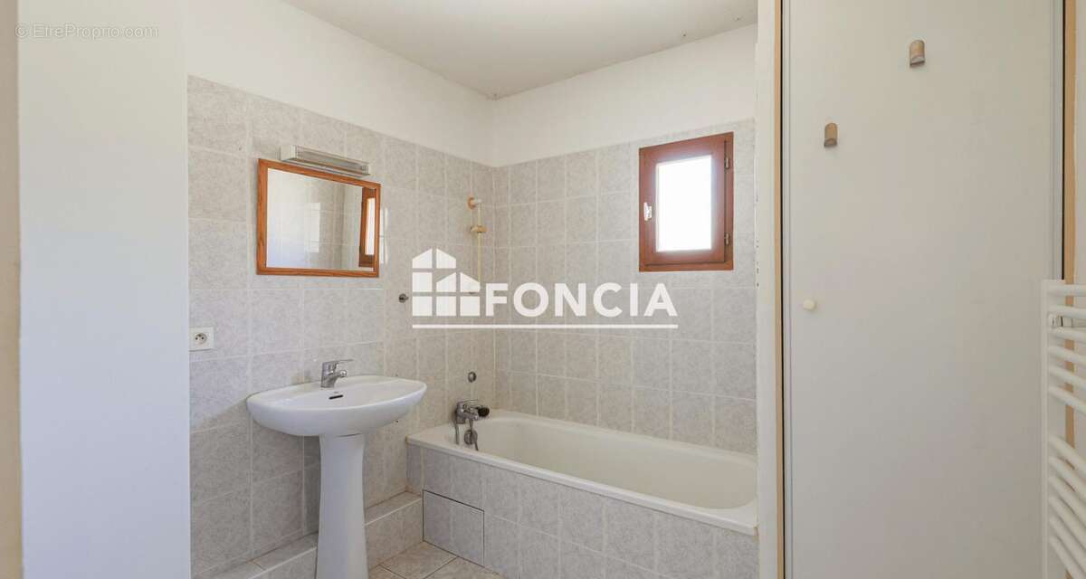  Appartement T3 - Herbeys (38320) - photo 9
