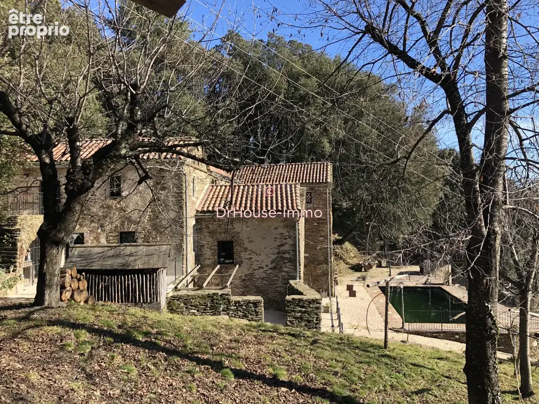 Maison 370 m² à Aigues-Mortes  - photo 3